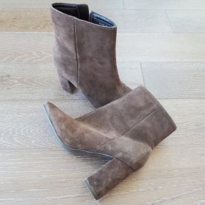 UO brown boots